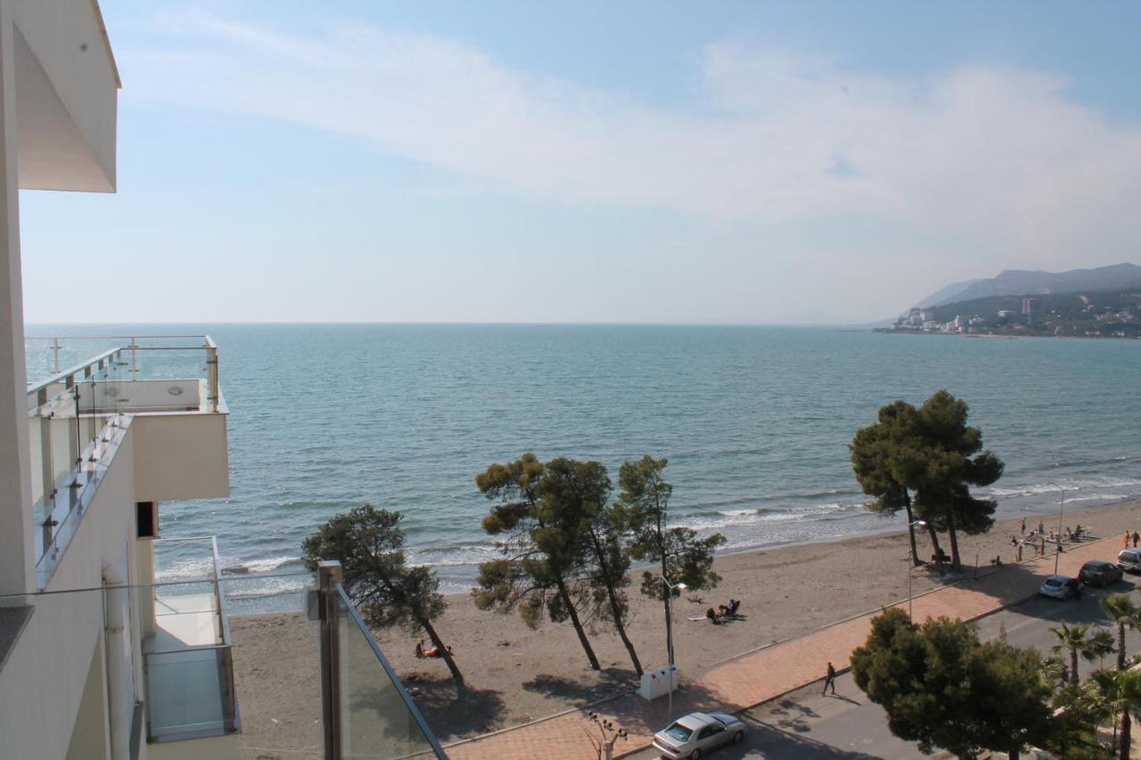 Blue Apartments & Hotel Shëngjin Dış mekan fotoğraf