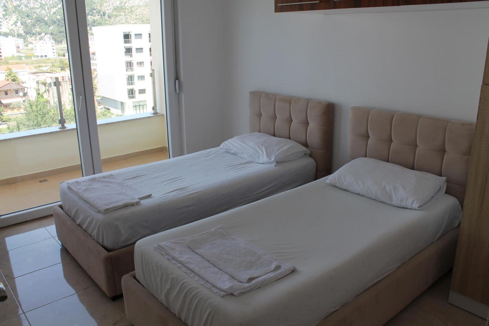 Blue Apartments & Hotel Shëngjin Dış mekan fotoğraf
