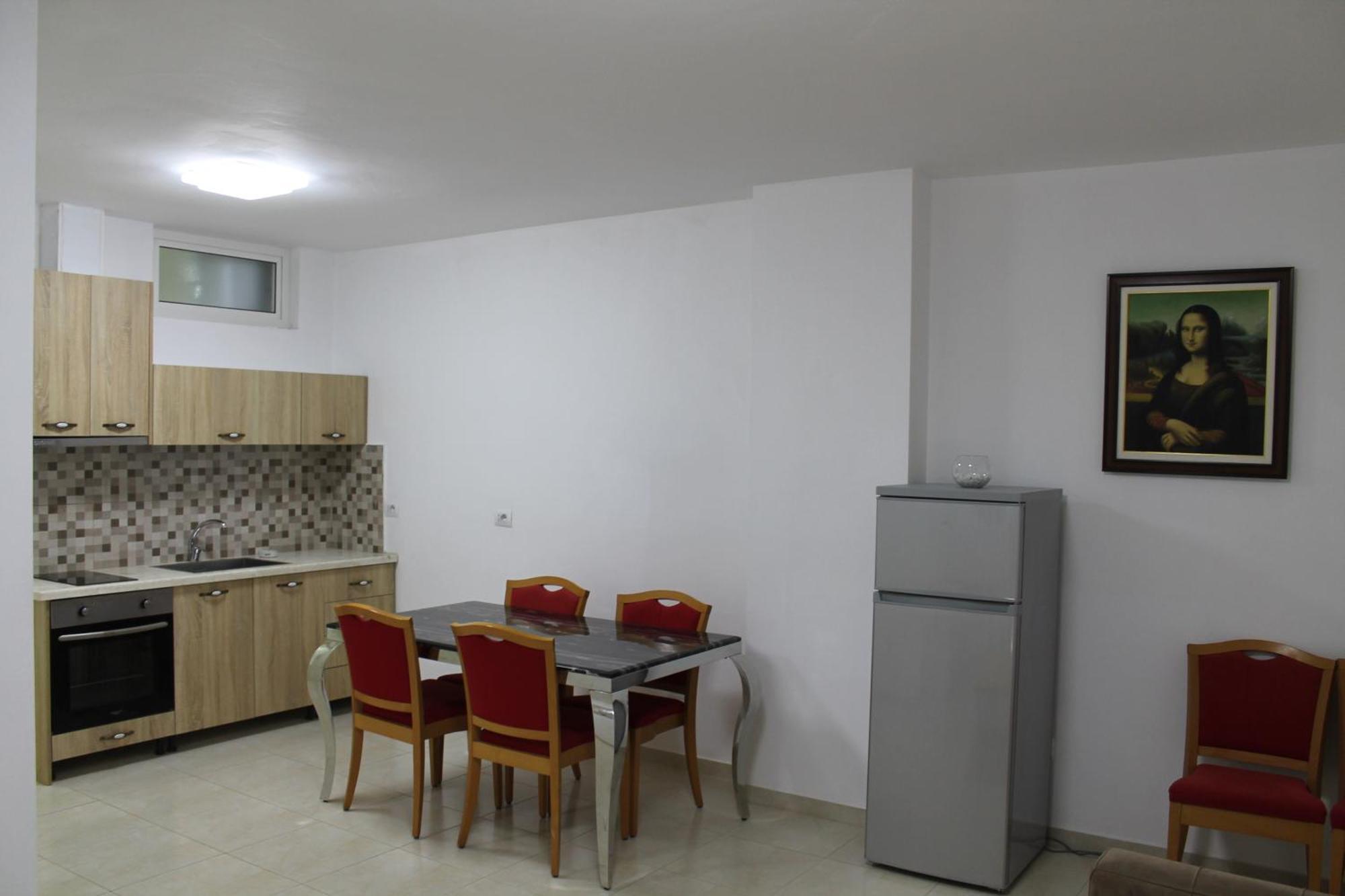 Blue Apartments & Hotel Shëngjin Dış mekan fotoğraf